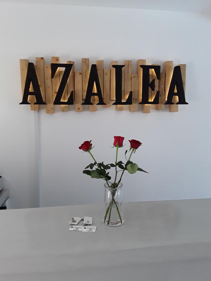 Azalea Hotel คามารี ภายนอก รูปภาพ